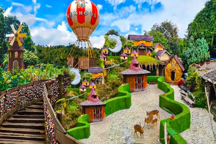 Berdasarkan gambar dan nama file yang Anda berikan, berikut adalah pengisian yang bisa Anda gunakan untuk di website Funjava Travel:
